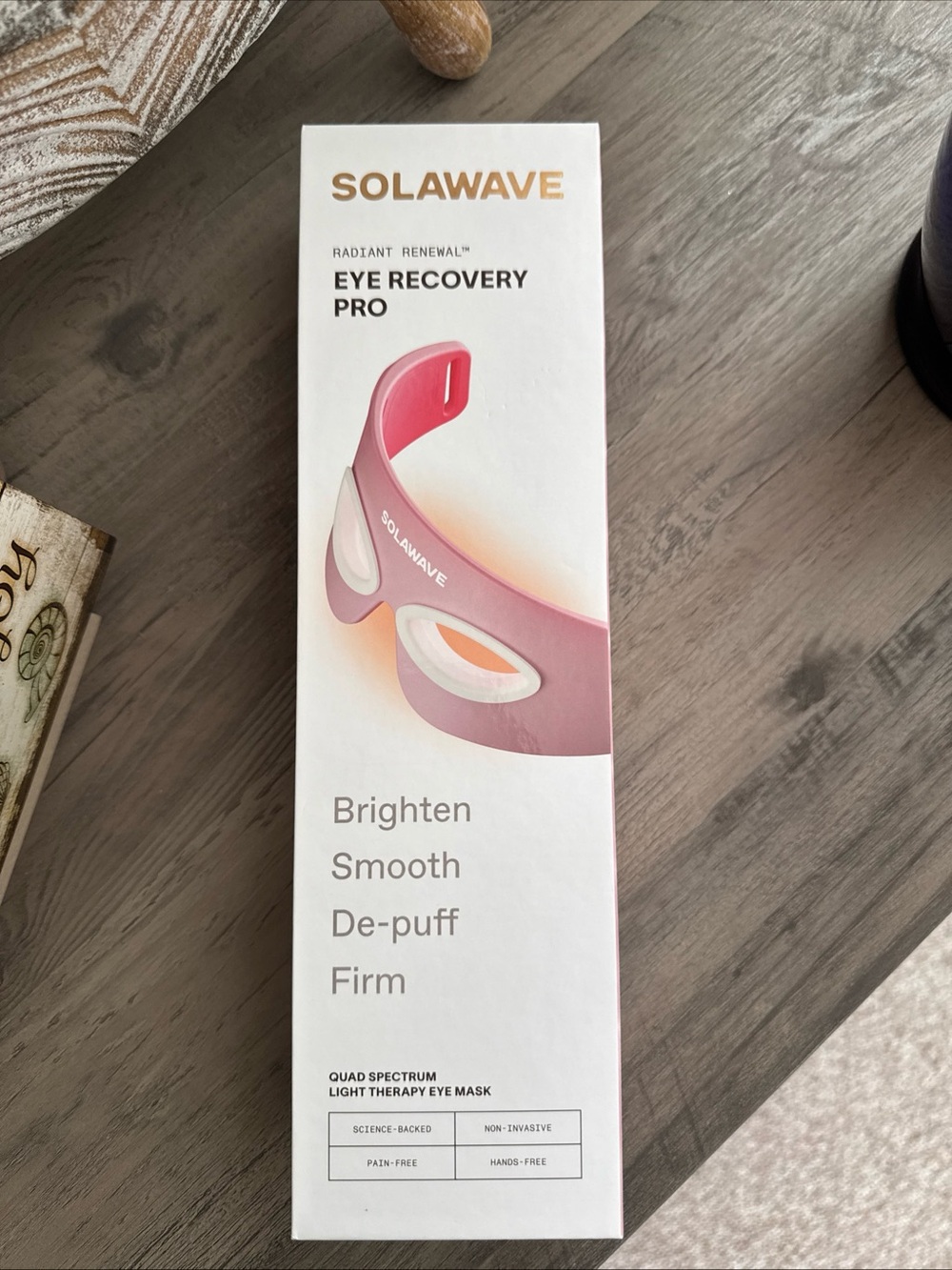 Eye Recovery Pro Light Therapy Mask — Pink